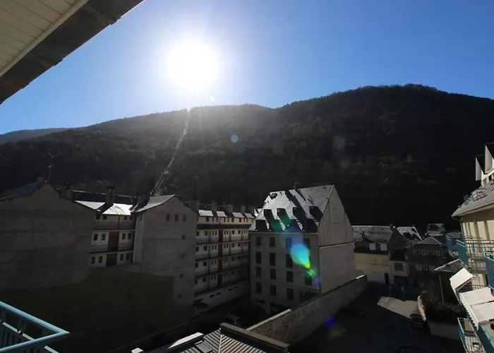 Bagnères-de-luchon, 3 Pièces, 7 Personnes - Fr-1-313-171 * Bagnères-de-Luchon