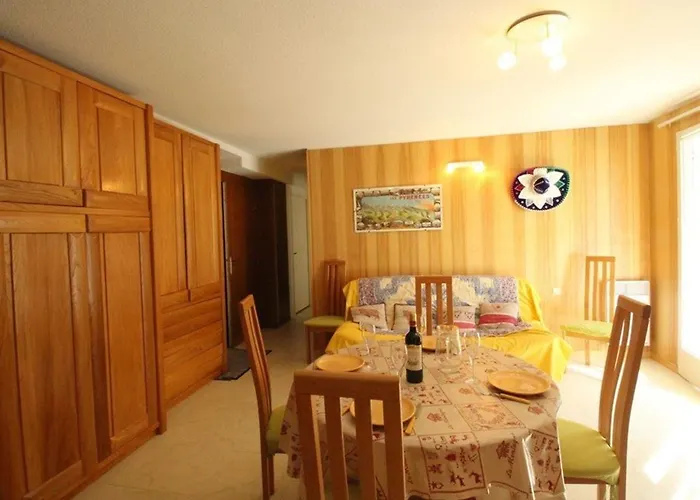 Appartement Bagnères-de-luchon, 3 Pièces, 7 Personnes - Fr-1-313-171 *