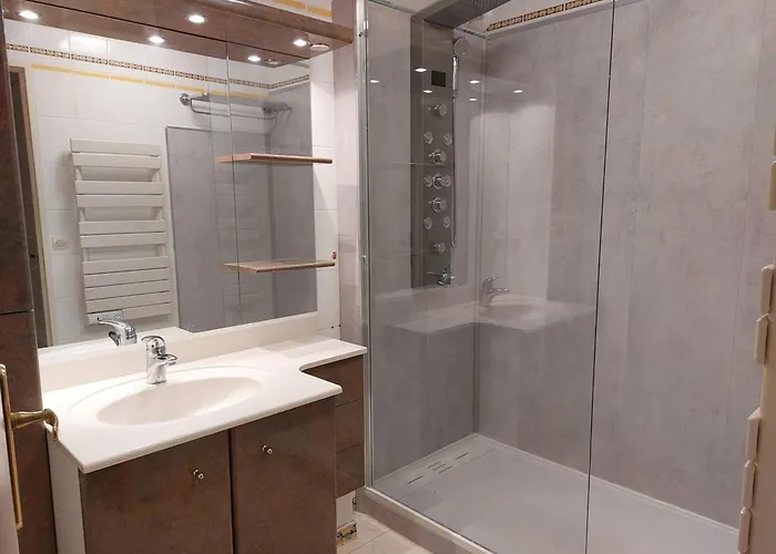 Bagnères-de-luchon, 3 Pièces, 7 Personnes - Fr-1-313-171 * Bagnères-de-Luchon