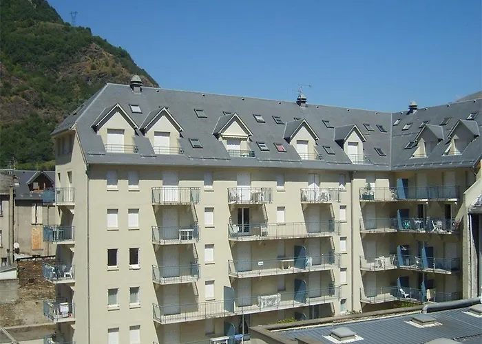 Bagnères-de-luchon, 3 Pièces, 7 Personnes - Fr-1-313-171 Appartement *